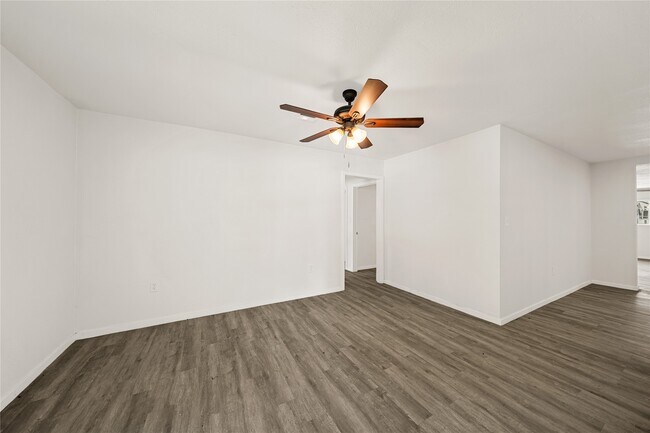 Foto del edificio - 3214 Brea Crest St