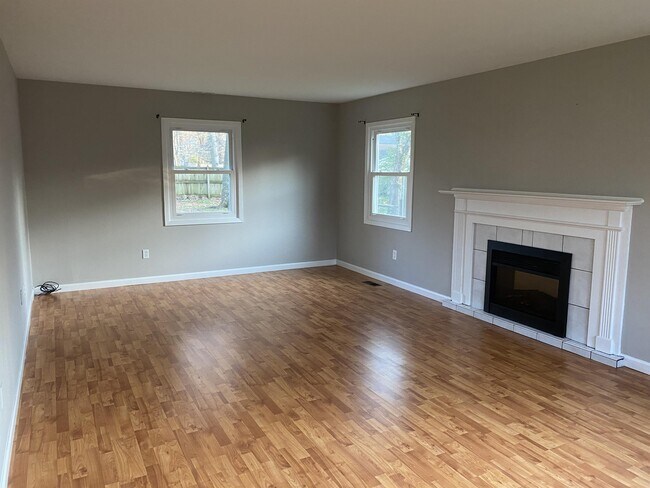 Building Photo - 1736 Tarrytown Ave
