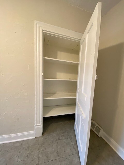 Foto del edificio - 5323 Holmes St