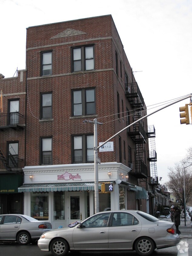 Building Photo - 9102 3rd Ave