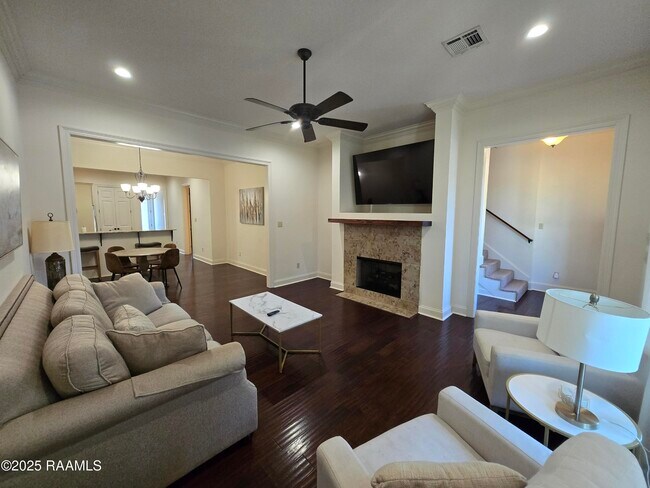 Building Photo - 208 Traditions Dr
