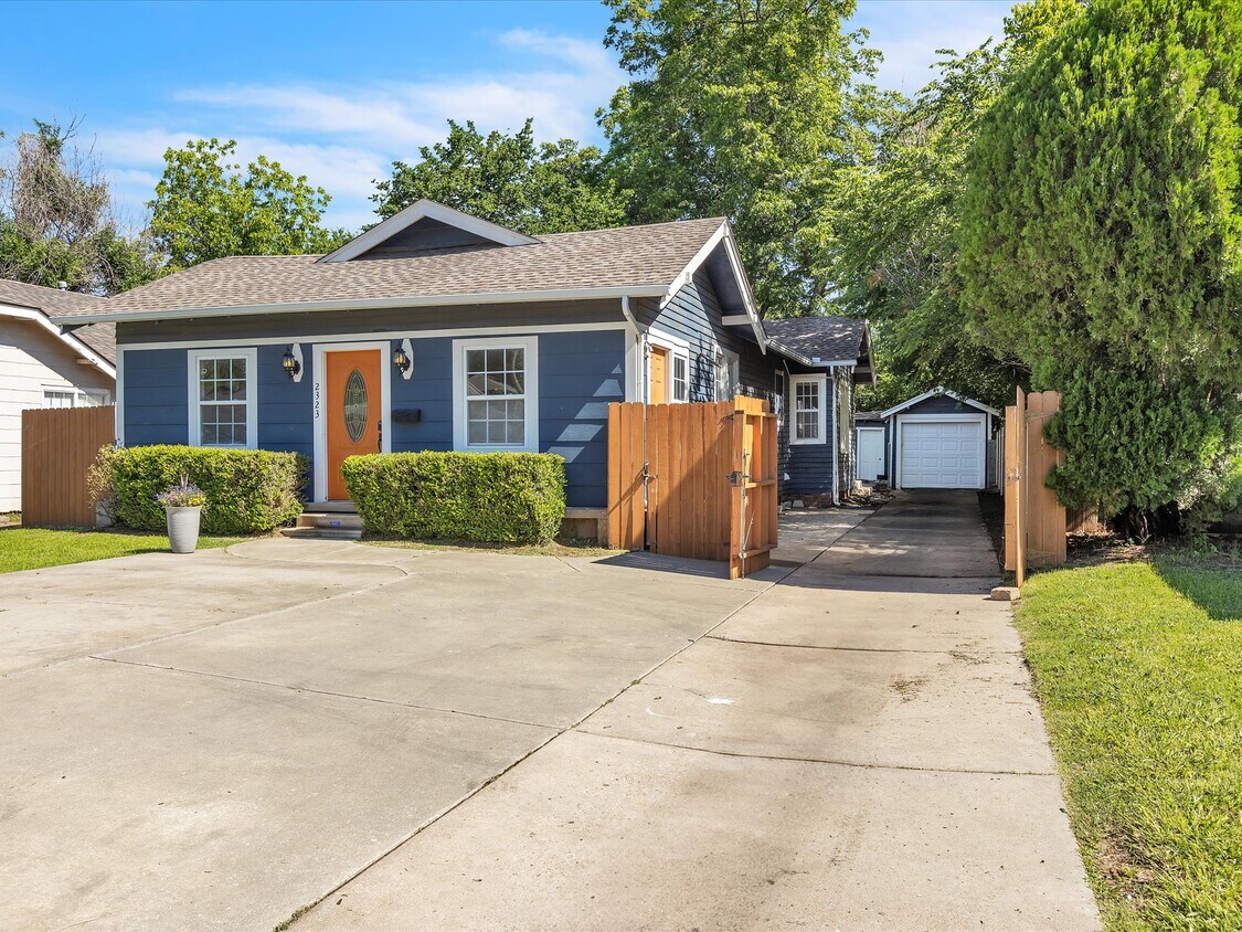 Foto principal - 2323 NW 16th St