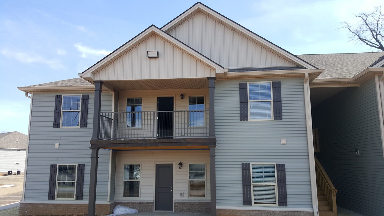 Foto principal - 96 Stony Point Dr