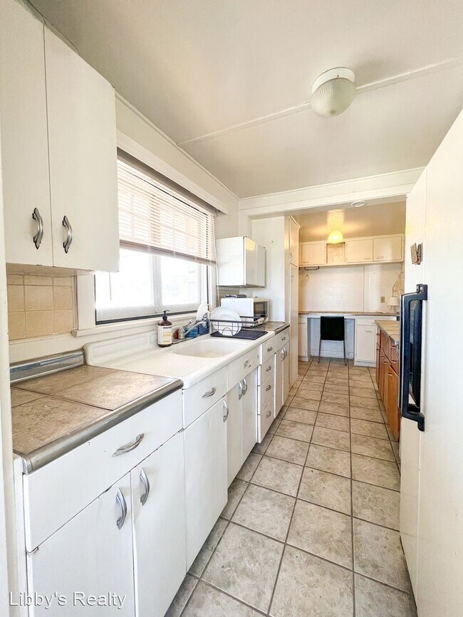Building Photo - 2 br, 1 bath House - 74639 Baseline Rd