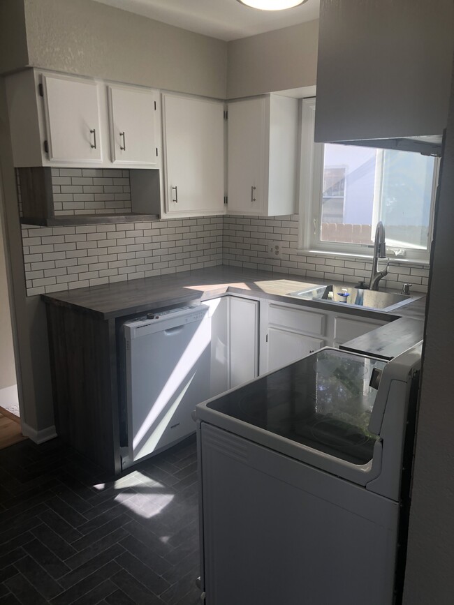 Foto del edificio - 205 W 7th St