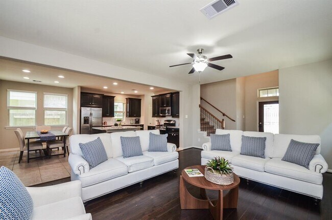 Building Photo - 1627 Summer City Dr