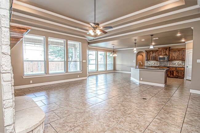 Building Photo - 5811 Oak Creek Drive