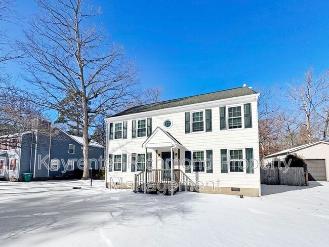 Building Photo - 117 Five Oaks Ln