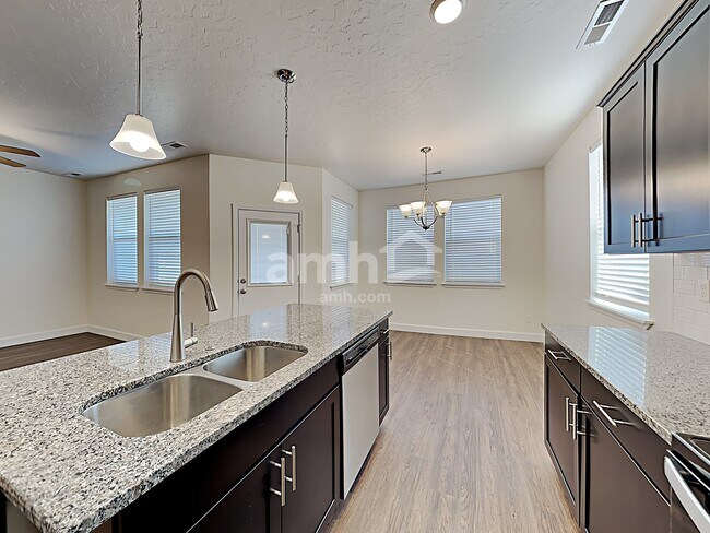 Foto del edificio - 3528 S Bartlett Way