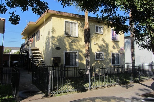 Building Photo - 7723 Walker Ave