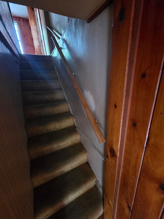 Foto del edificio - Charming 3 Bedroom Apartment in Millbrook,...