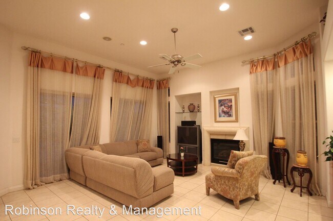 Building Photo - 2 br, 3 bath House - 10 Via Salerno