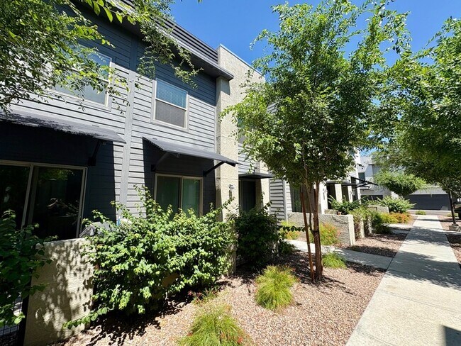 Foto del edificio - 7533 E Billings St