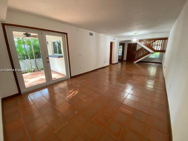 Foto del edificio - 402 Majorca Ave