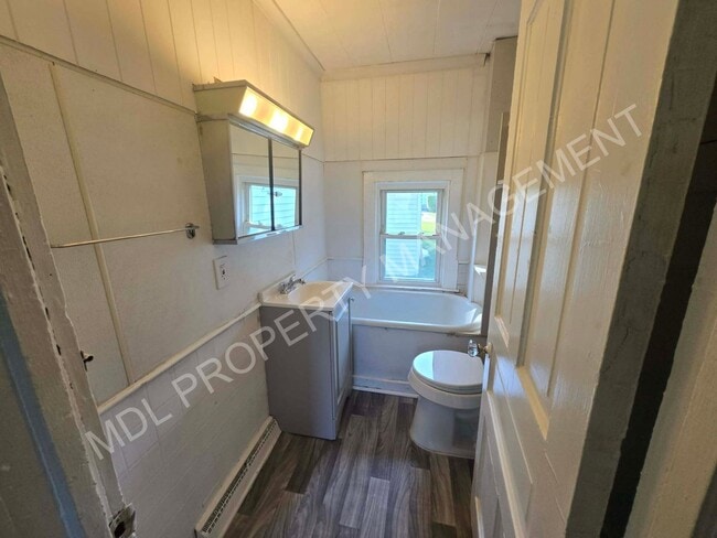 Building Photo - 2-Bedroom House in Saginaw