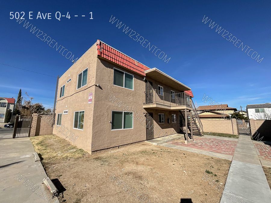 502 E Ave Q-4 Unit 1, Palmdale, CA 93550 - Room for Rent in Palmdale ...