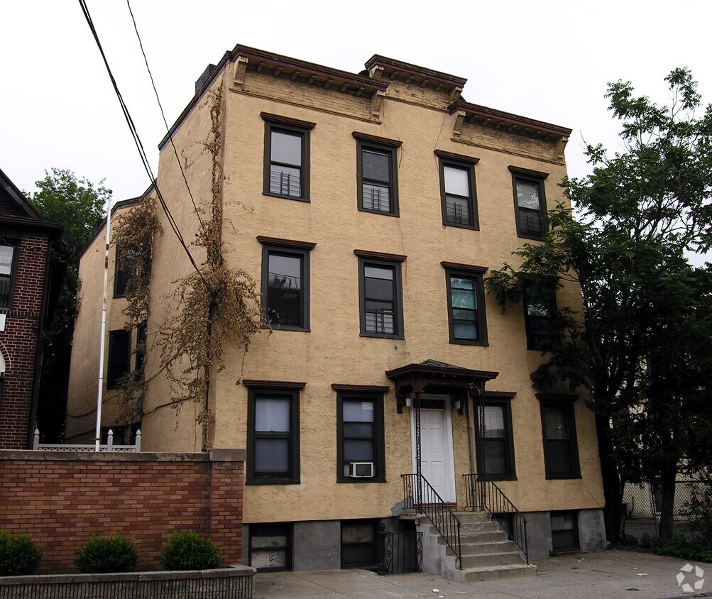 Foto del edificio - 273 W Lincoln Ave