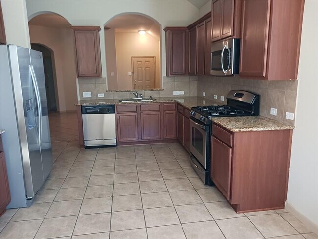Foto del edificio - 6122 Norwood Meadows Ln