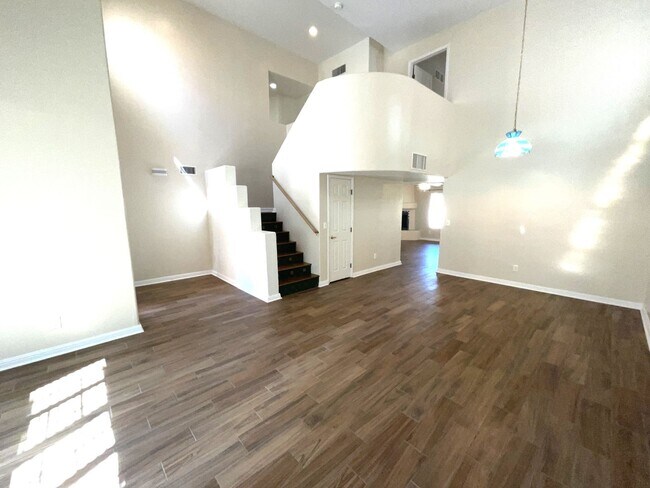 Building Photo - 6561 E Ghost Flower Dr