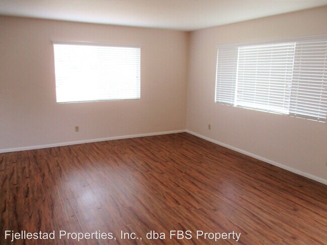 Building Photo - Z1309 S Juniper St