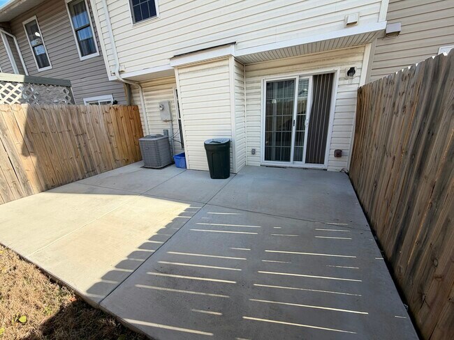 Foto del edificio - 2531 Back Acres Rd