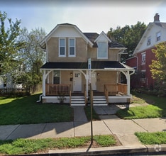 Building Photo - 137 S Spruce St