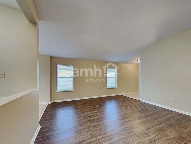 Building Photo - 12712 Daylight Trl