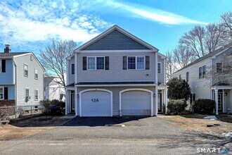 Building Photo - 12 Landin St