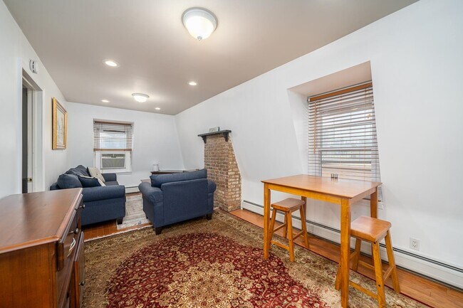 Foto del edificio - 422 Ogden Ave