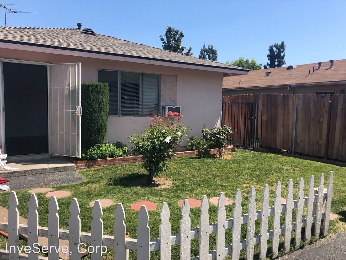 Foto principal - 3640-3642 Cogswell Rd