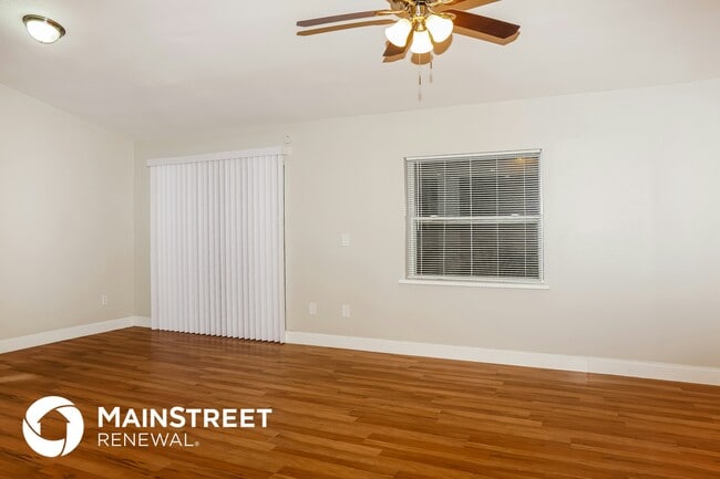 Foto del edificio - 2036 Walsh Ave SE