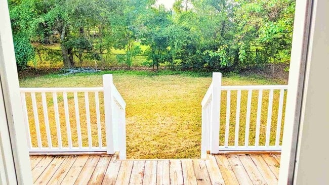 Building Photo - 1824 St Maurice Ave