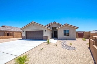 Building Photo - 12527 E 49th Dr