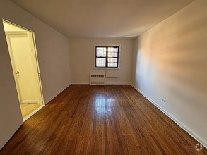 Building Photo - 41-7 Bowne St
