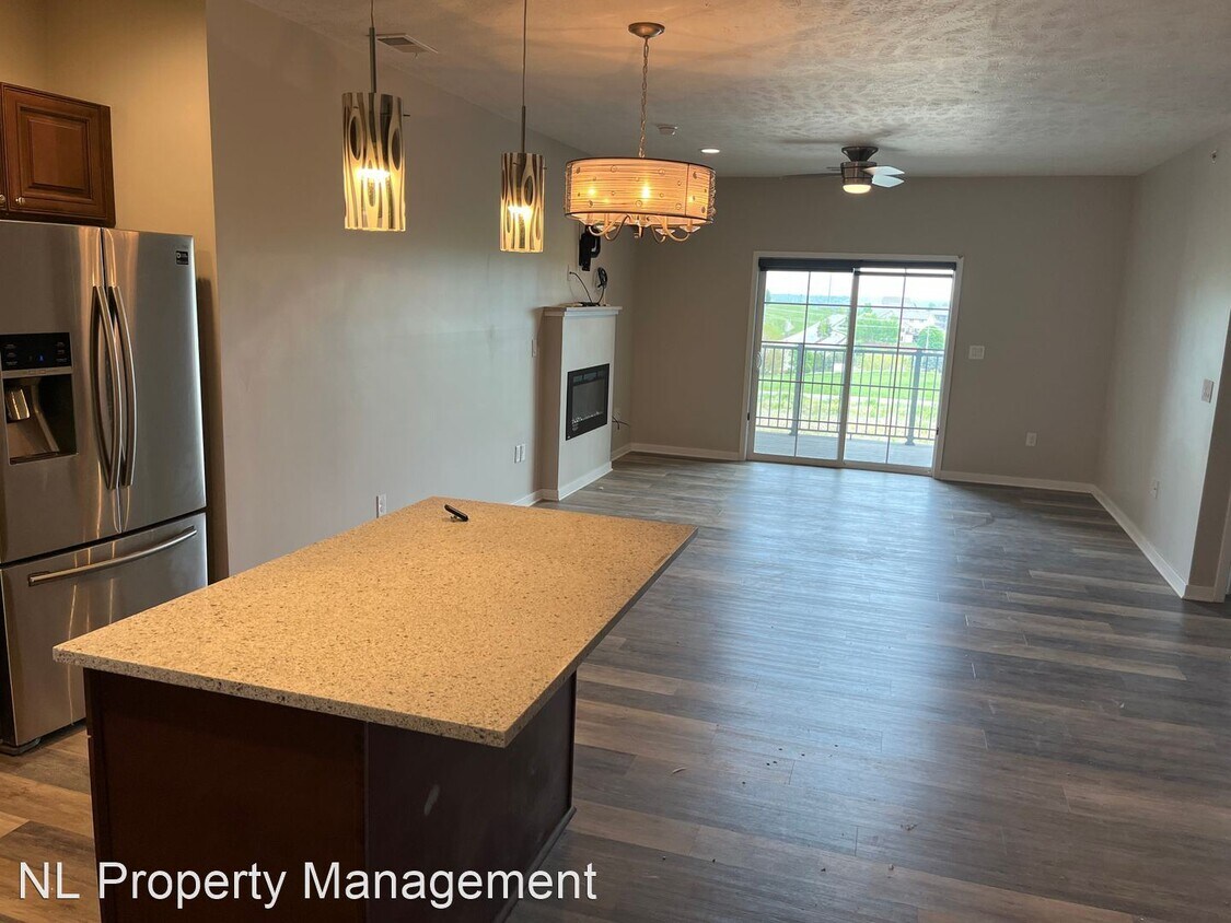 5937 N 158th Ct, Omaha, NE 68116 House Rental in Omaha, NE