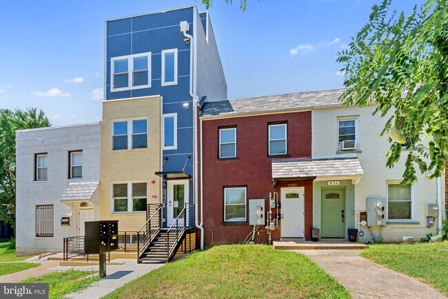 Foto del edificio - 834 19th St NE