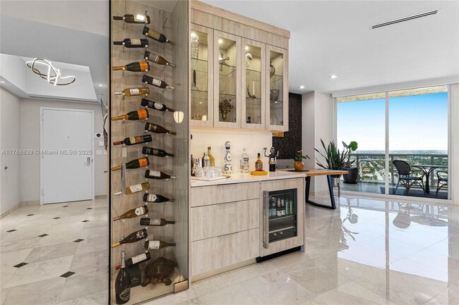 Foto del edificio - 3100 N Ocean Blvd