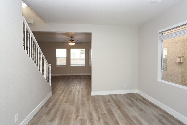 Building Photo - 8320 Jo Marcy Dr