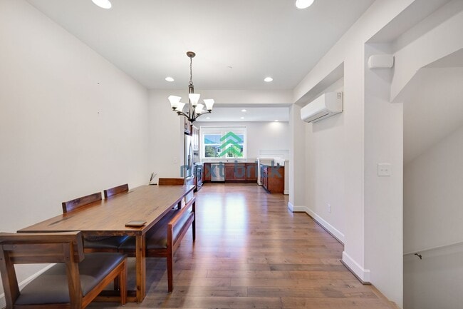 Building Photo - 3 BED & 3 BATH CONDO FOR RENT
