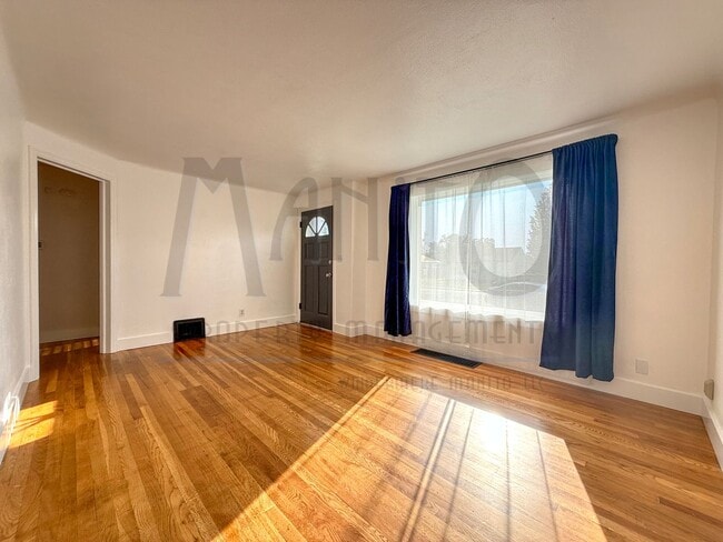 Building Photo - Updated Shadle Park Home