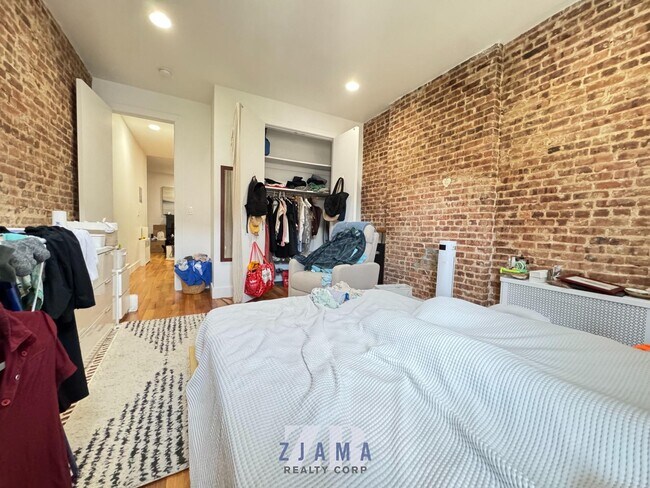 Foto del edificio - 1486 Bedford Ave