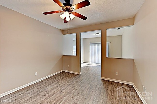 Building Photo - 255 Sweet Martha Dr