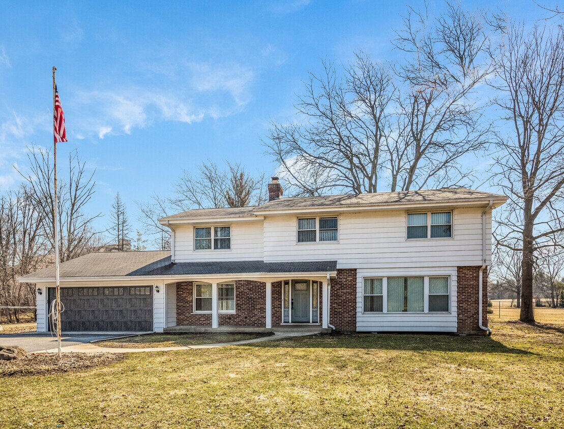 Primary Photo - 23W671 Hobson Rd