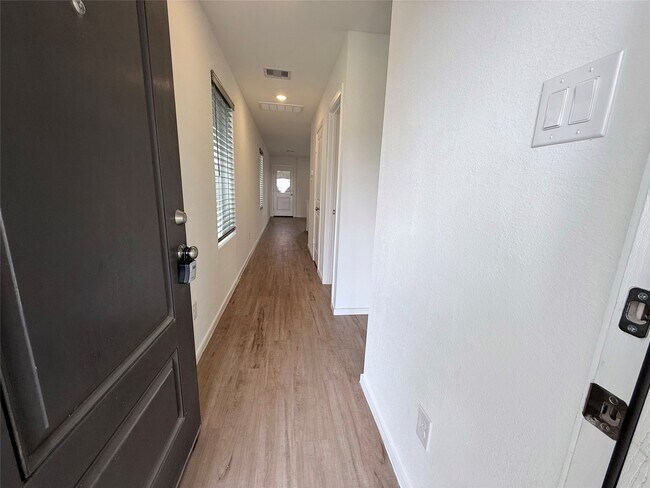 Foto del edificio - 21511 Carosella Dr