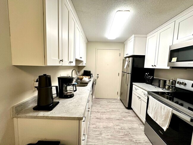 Foto del edificio - 52 Silver Hill Ln