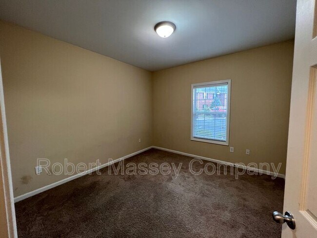 Foto del edificio - 12500 Townepark Way