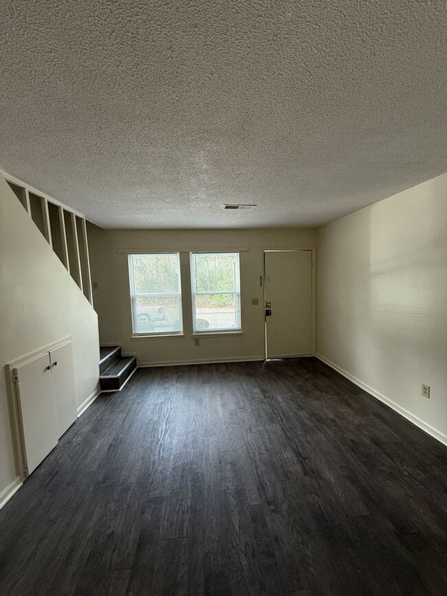 Building Photo - 3606 Medical Dr