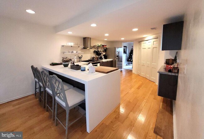 Building Photo - 44 Woodstream Dr