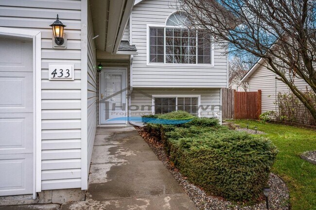 Foto del edificio - 433 N Brushwood Ct