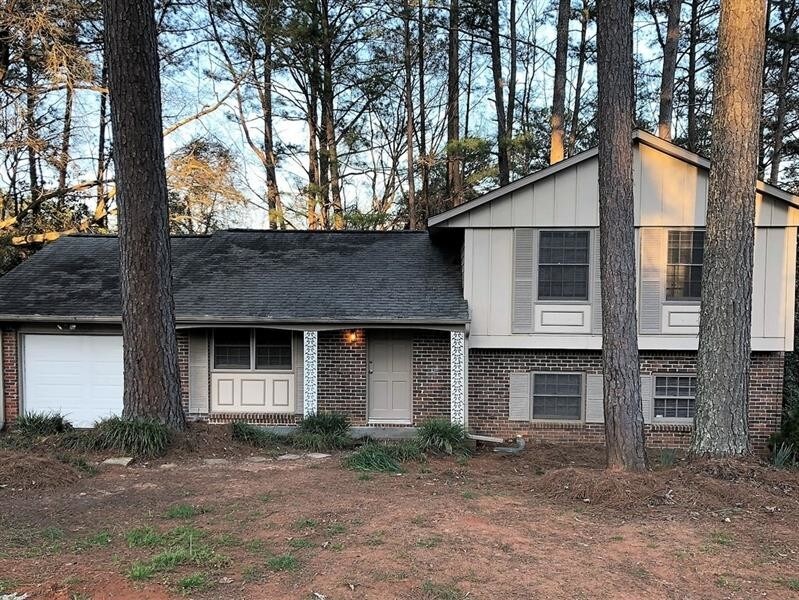 Primary Photo - 121 Azalea Dr